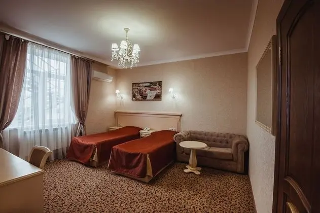 Business Tek Büyük veya İki Ayrı Yataklı Oda