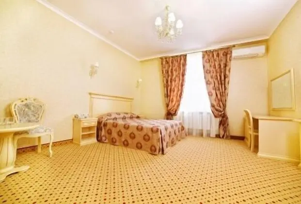 Comfort Tek Büyük Yataklı Oda