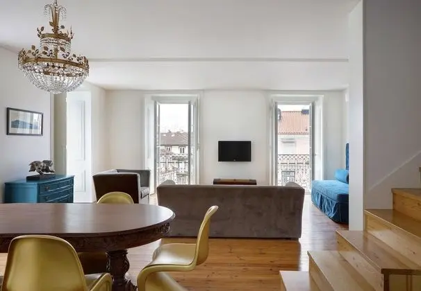 Duplex, 2 Bedroom Apartment with Balcony