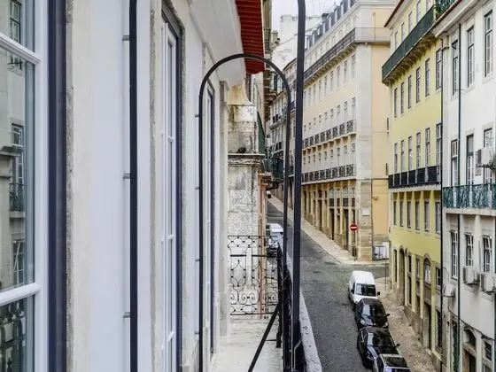 Duplex, 2 Bedroom Apartment with Balcony