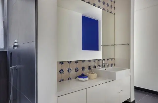 Duplex, 2 Bedroom Apartment with Balcony