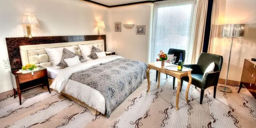 Deluxe Tek Büyük Yataklı Oda, Balkon, Dağ Manzaralı