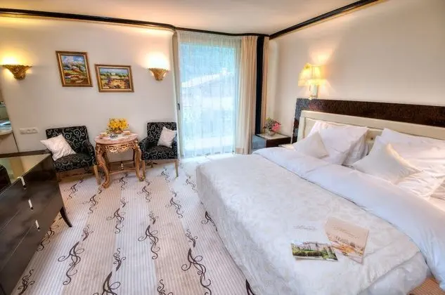 Deluxe Tek Büyük Yataklı Oda, Balkon, Dağ Manzaralı