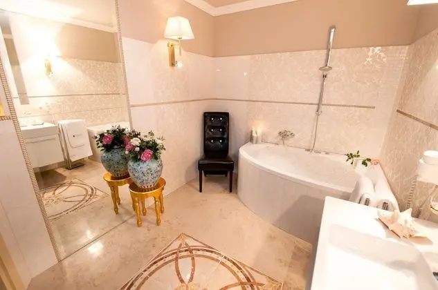 Junior Süit, Balkon, Dağ Manzaralı