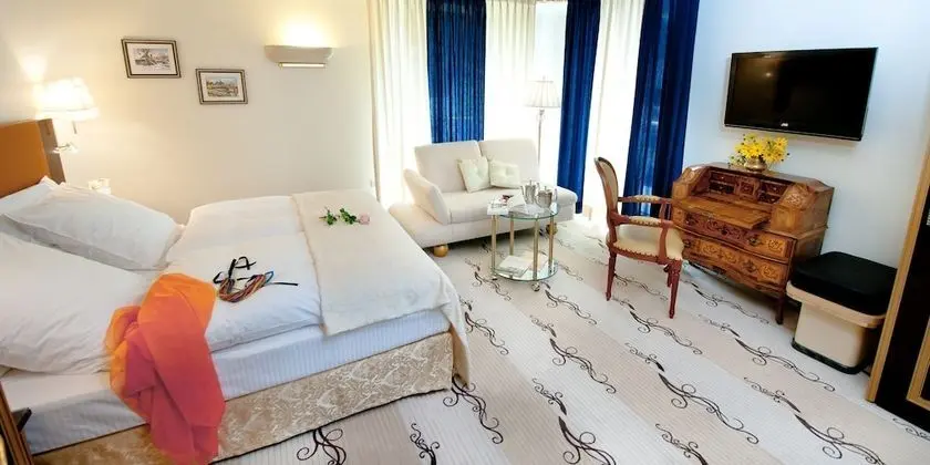 Superior Tek Büyük Yataklı Oda, Balkon, Dağ Manzaralı