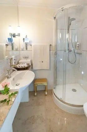 Superior Tek Büyük Yataklı Oda, Balkon, Dağ Manzaralı