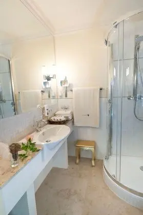 Superior Tek Büyük Yataklı Oda, Balkon, Dağ Manzaralı