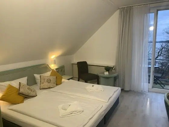 Comfort Tek Büyük Yataklı Oda, Balkon, Deniz Manzaralı