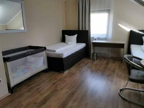 Comfort Dört Kişilik Oda, 2 Yatak Odası, Ek Bina