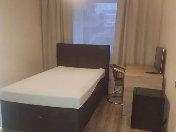 Tek Büyük Yataklı Oda