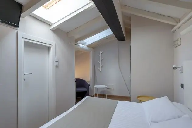 Üç Kişilik Oda, 1 Yatak Odası