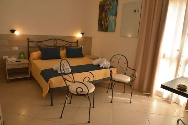 Comfort Tek Büyük veya İki Ayrı Yataklı Oda