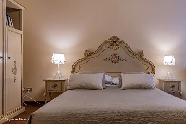 Tek Büyük veya İki Ayrı Yataklı Oda, Özel Banyo