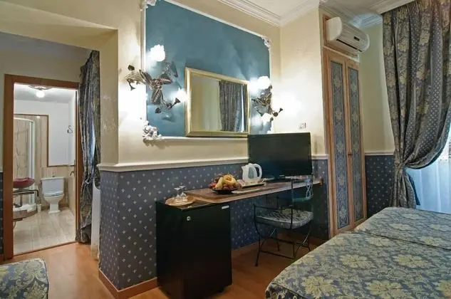 Tek Büyük Yataklı Oda