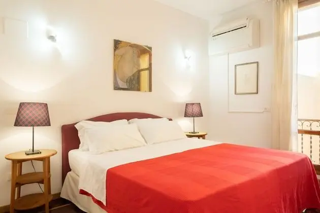 Traditional Apart Daire