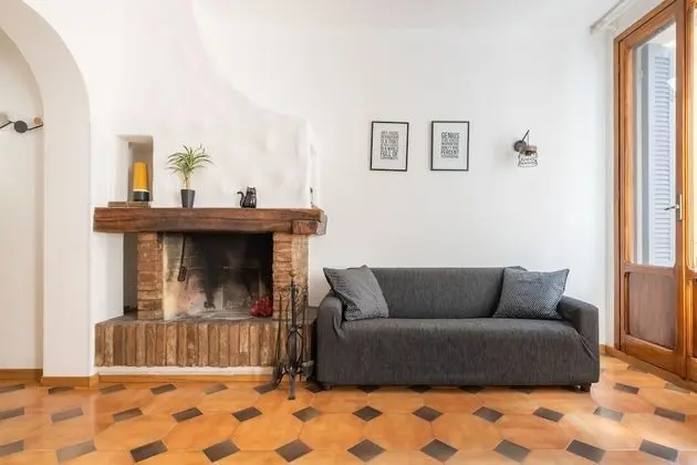 Traditional Apart Daire