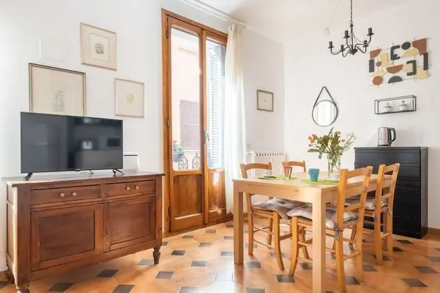 Traditional Apart Daire