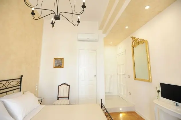 Deluxe Tek Büyük Yataklı Oda, Balkon, Şehir Manzaralı (Francesco I)