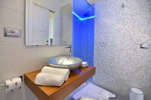 Deluxe Tek Büyük Yataklı Oda, Balkon, Şehir Manzaralı (Francesco I)