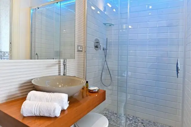 Deluxe Tek Büyük Yataklı Oda, Şehir Manzaralı (Maria Carolina)