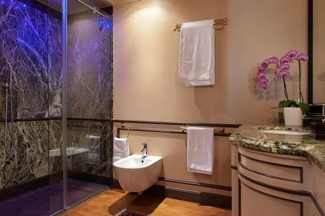 Deluxe Tek Büyük Yataklı Oda, Balkon