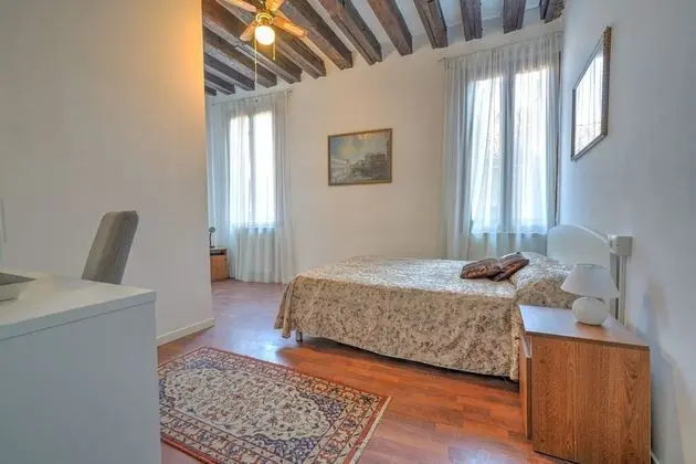 Superior Oda, Ortak Banyo