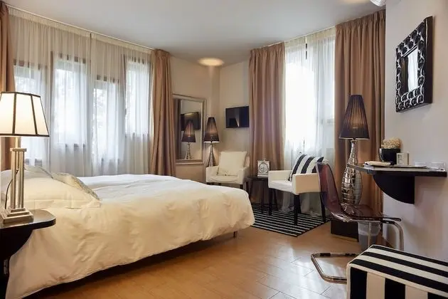 Deluxe Tek Büyük veya İki Ayrı Yataklı Oda, Şehir Manzaralı