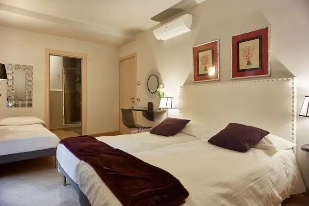 Deluxe Üç Kişilik Oda, Bahçe Manzaralı