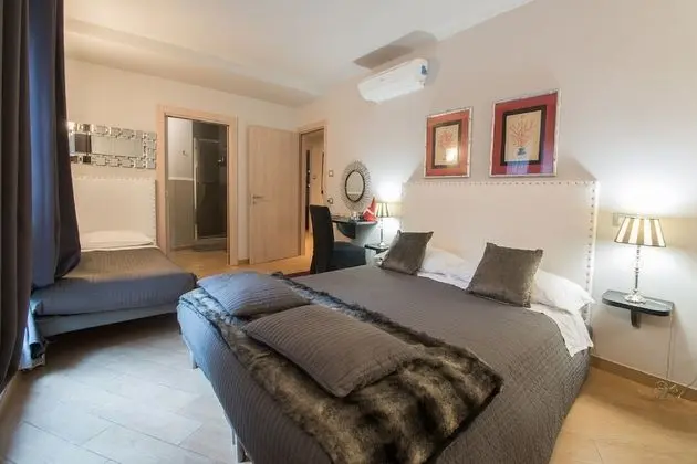 Deluxe Üç Kişilik Oda, Bahçe Manzaralı