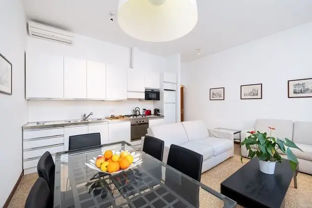 Apart Daire, 2 Yatak Odası, Sigara İçilmez