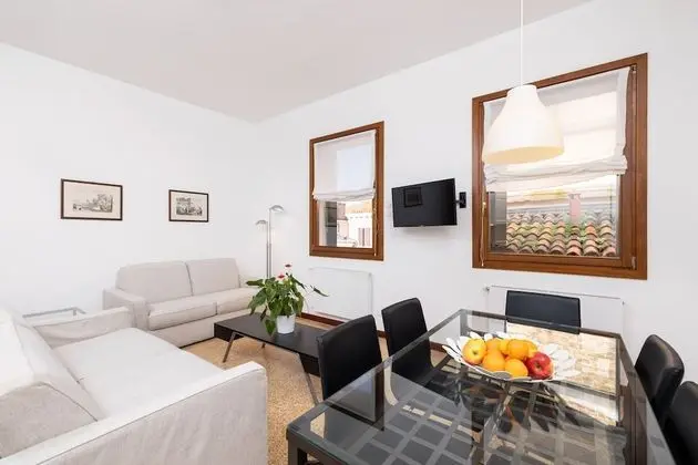 Apart Daire, 2 Yatak Odası, Sigara İçilmez