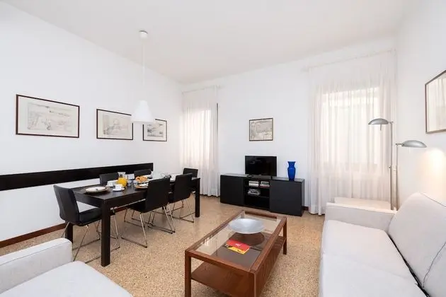 Apart Daire, 2 Yatak Odası, Sigara İçilmez