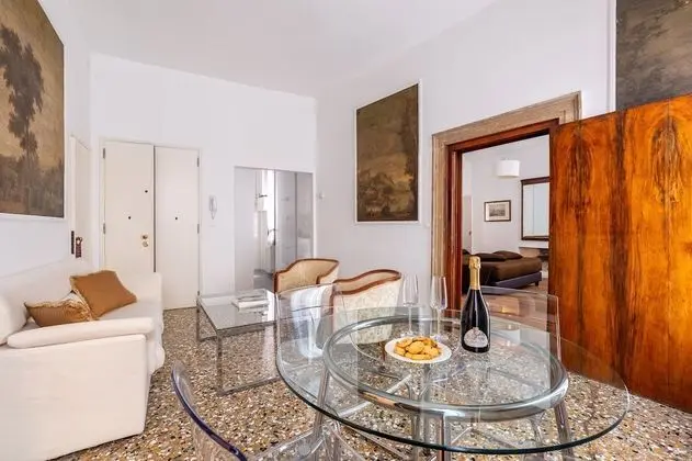 Apart Daire, 2 Yatak Odası, Sigara İçilmez