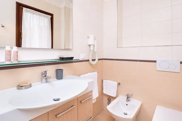 Apart Daire, 2 Yatak Odası, Sigara İçilmez