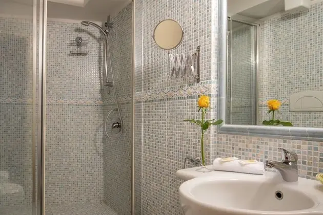 Classic Tek Büyük Yataklı Oda