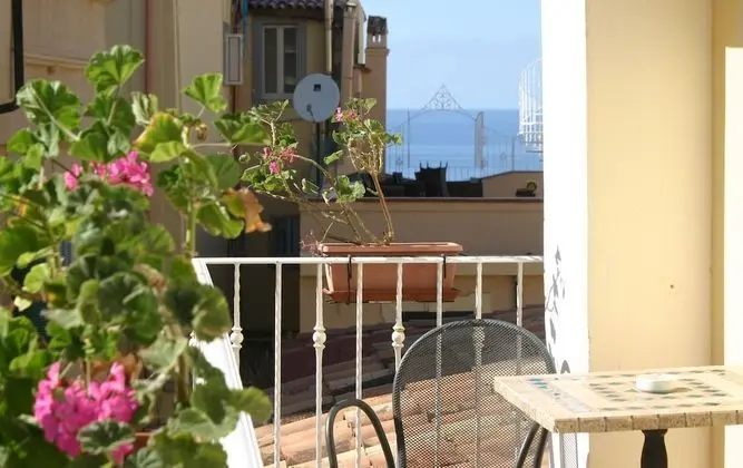 Standard Tek Büyük veya İki Ayrı Yataklı Oda, Balkon