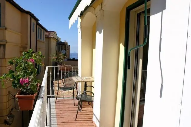 Standard Tek Büyük veya İki Ayrı Yataklı Oda, Balkon