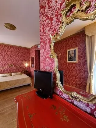 Junior Süit, Balkon, Kanal Manzaralı