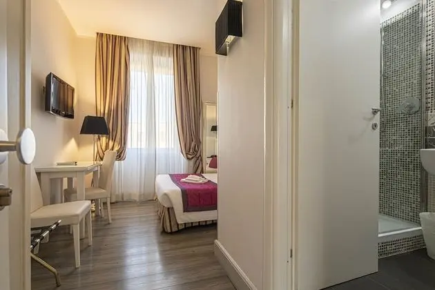 Standard Tek Büyük veya İki Ayrı Yataklı Oda