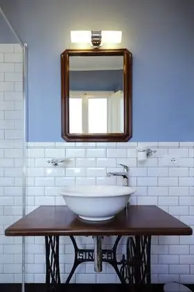 Deluxe Tek Büyük Yataklı Oda, Özel Banyo