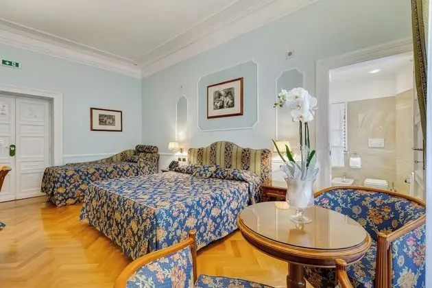 Junior Süit (3 adults)