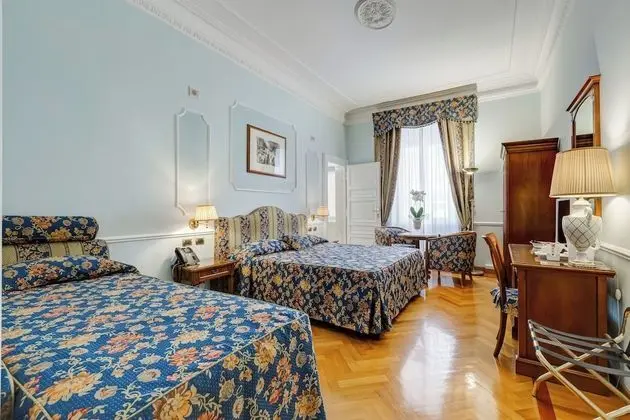 Junior Süit (3 adults)