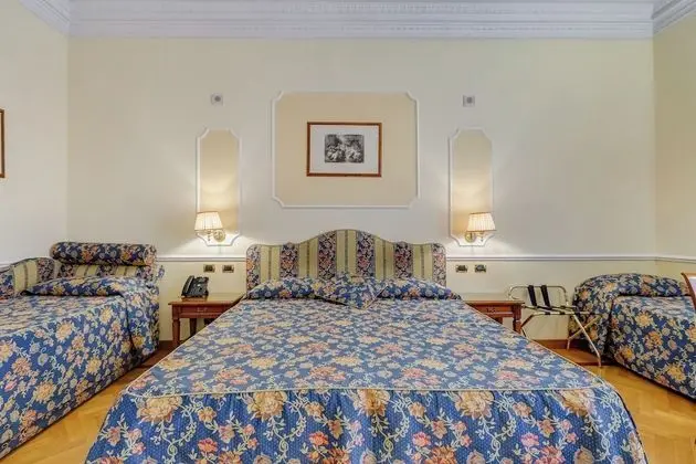 Superior Dört Kişilik Oda