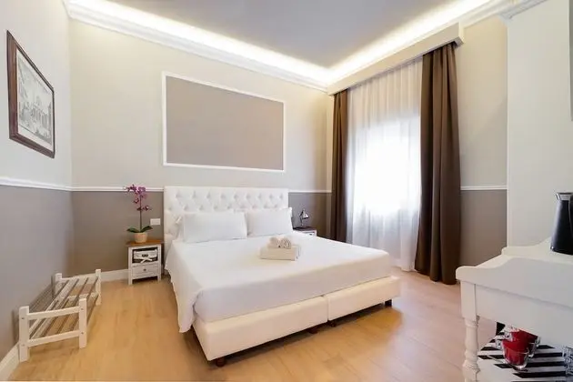 Üç Kişilik Oda