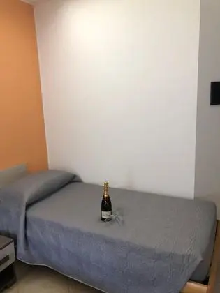 Üç Kişilik Oda, Bahçe Manzaralı