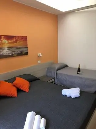 Üç Kişilik Oda, Bahçe Manzaralı