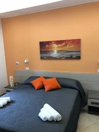 Üç Kişilik Oda, Bahçe Manzaralı