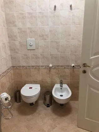 Üç Kişilik Oda, Bahçe Manzaralı