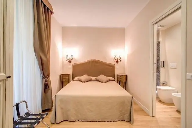 Classic Tek Büyük veya İki Ayrı Yataklı Oda