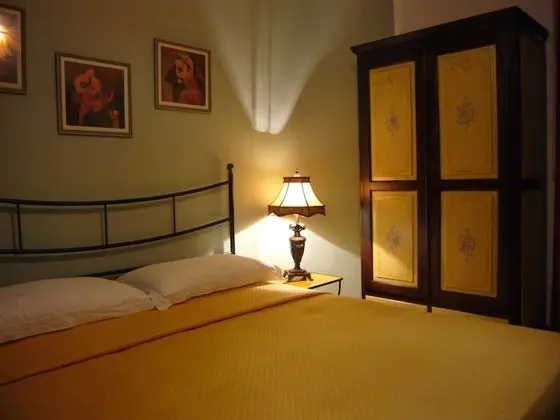 Standard Tek Büyük Yataklı Oda